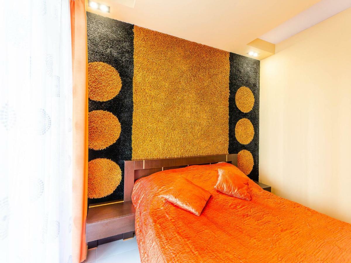Apartament Pomaranczowy Z Basenem,Sauna-Blisko Morza. Kołobrzeg Exteriör bild