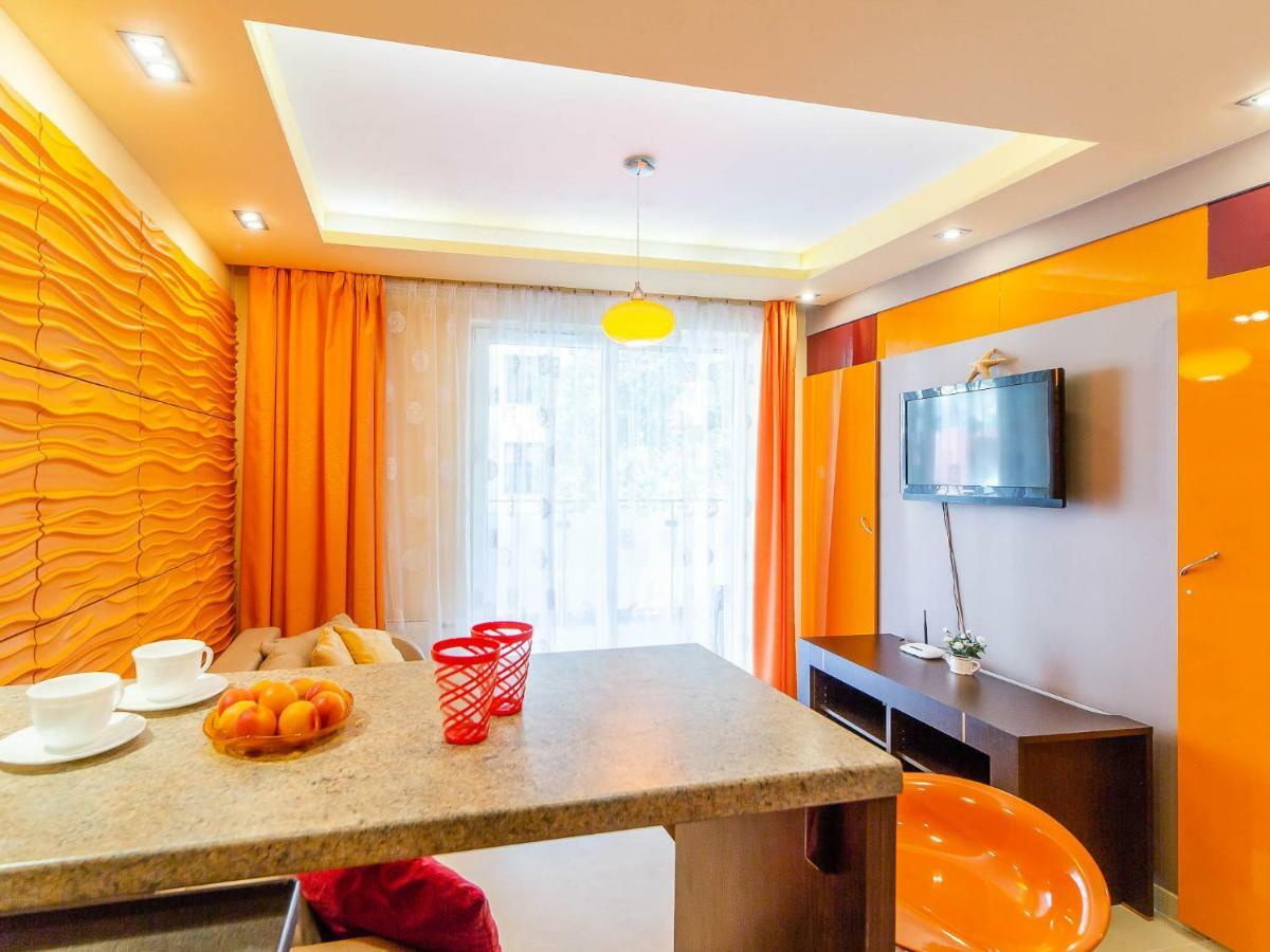Apartament Pomaranczowy Z Basenem,Sauna-Blisko Morza. Kołobrzeg Exteriör bild
