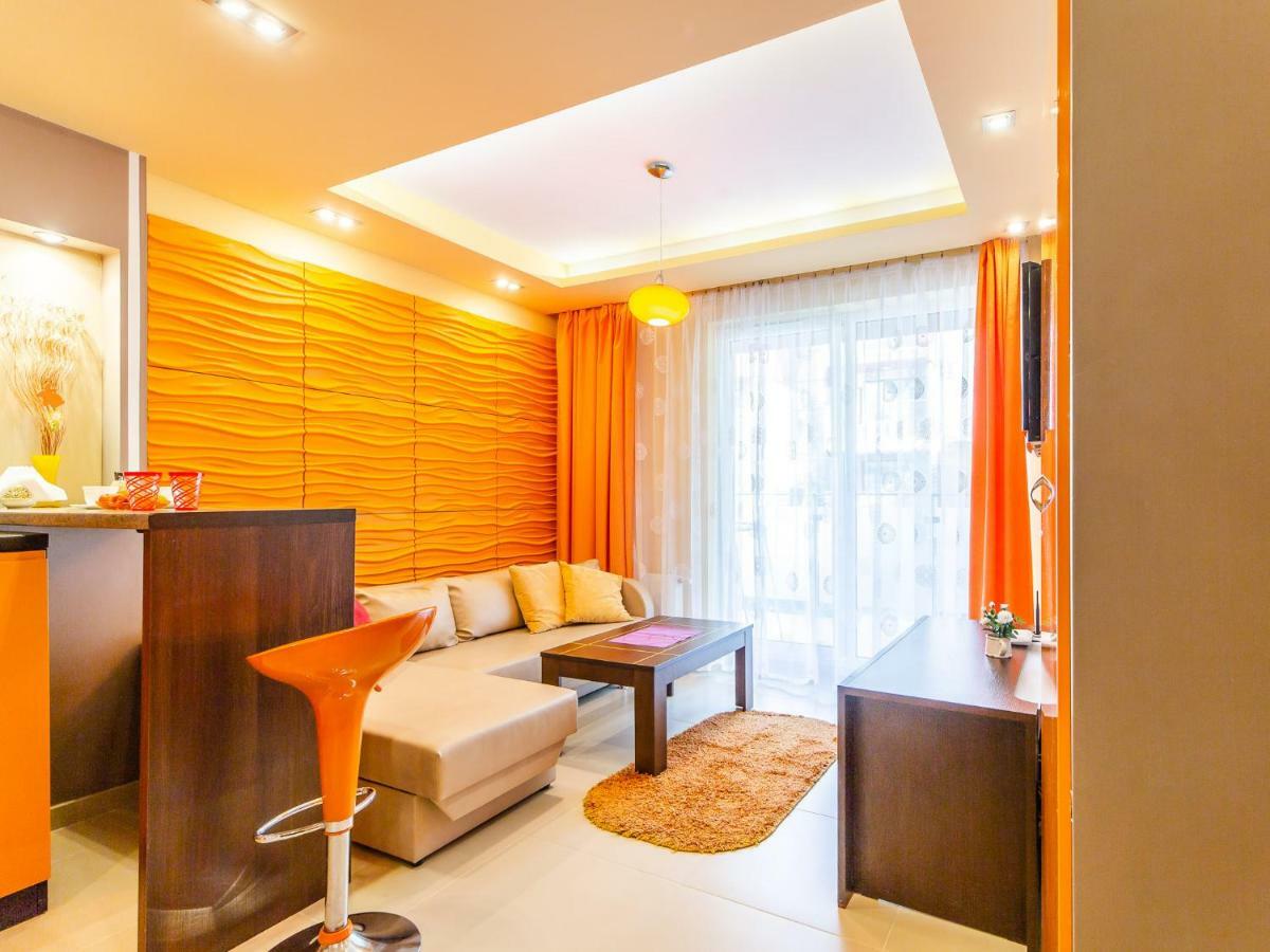 Apartament Pomaranczowy Z Basenem,Sauna-Blisko Morza. Kołobrzeg Exteriör bild