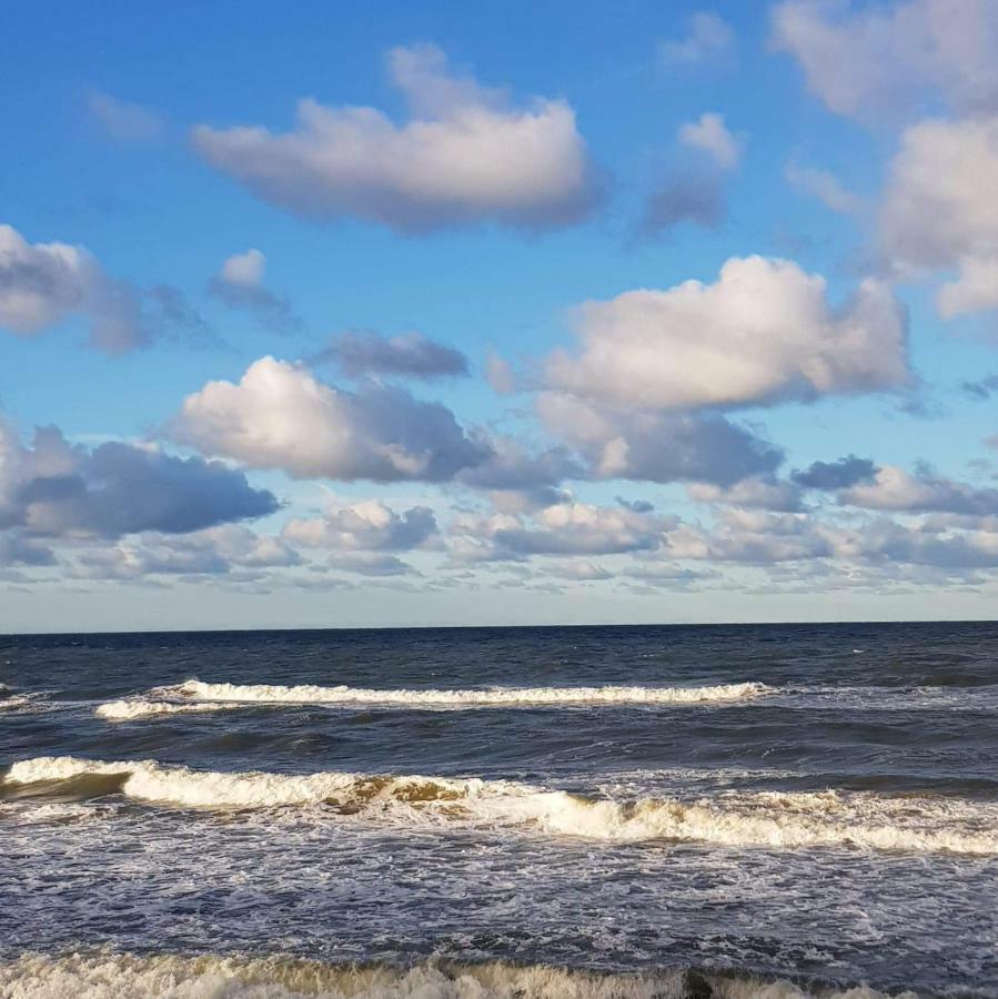 Apartament Pomaranczowy Z Basenem,Sauna-Blisko Morza. Kołobrzeg Exteriör bild